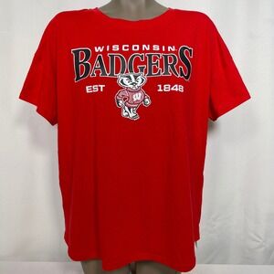 Wisconsin Badgers NCAA College Captivating Red T-Shirt Women's XL NWT